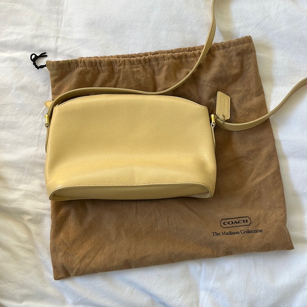 Vintage Coach Leather Light yellow Purse